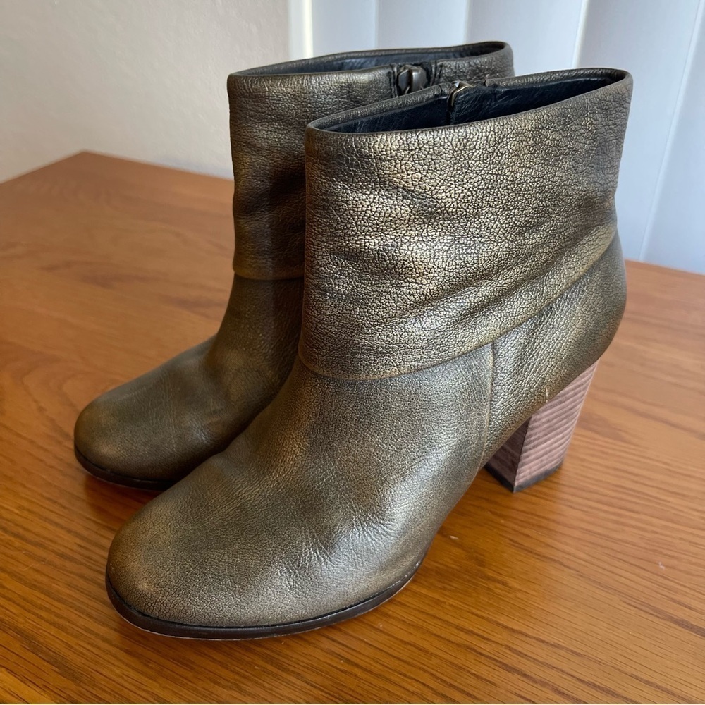 Cole Haan Cassidy Leather Ankle Bootie Black Metallic Bronze Brush Size 5